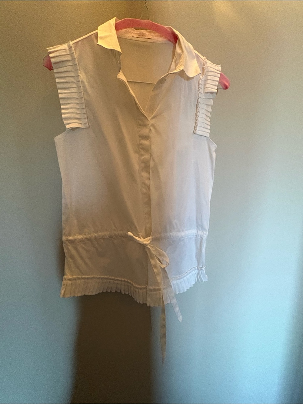RIANI- size 4 US Sleeveless White Pleated Trim Tie-Front Blouse - Picture 15 of 17